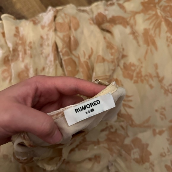 Rumored Floral Maxi Dress in Cream and Pink - Picture 9 of 9